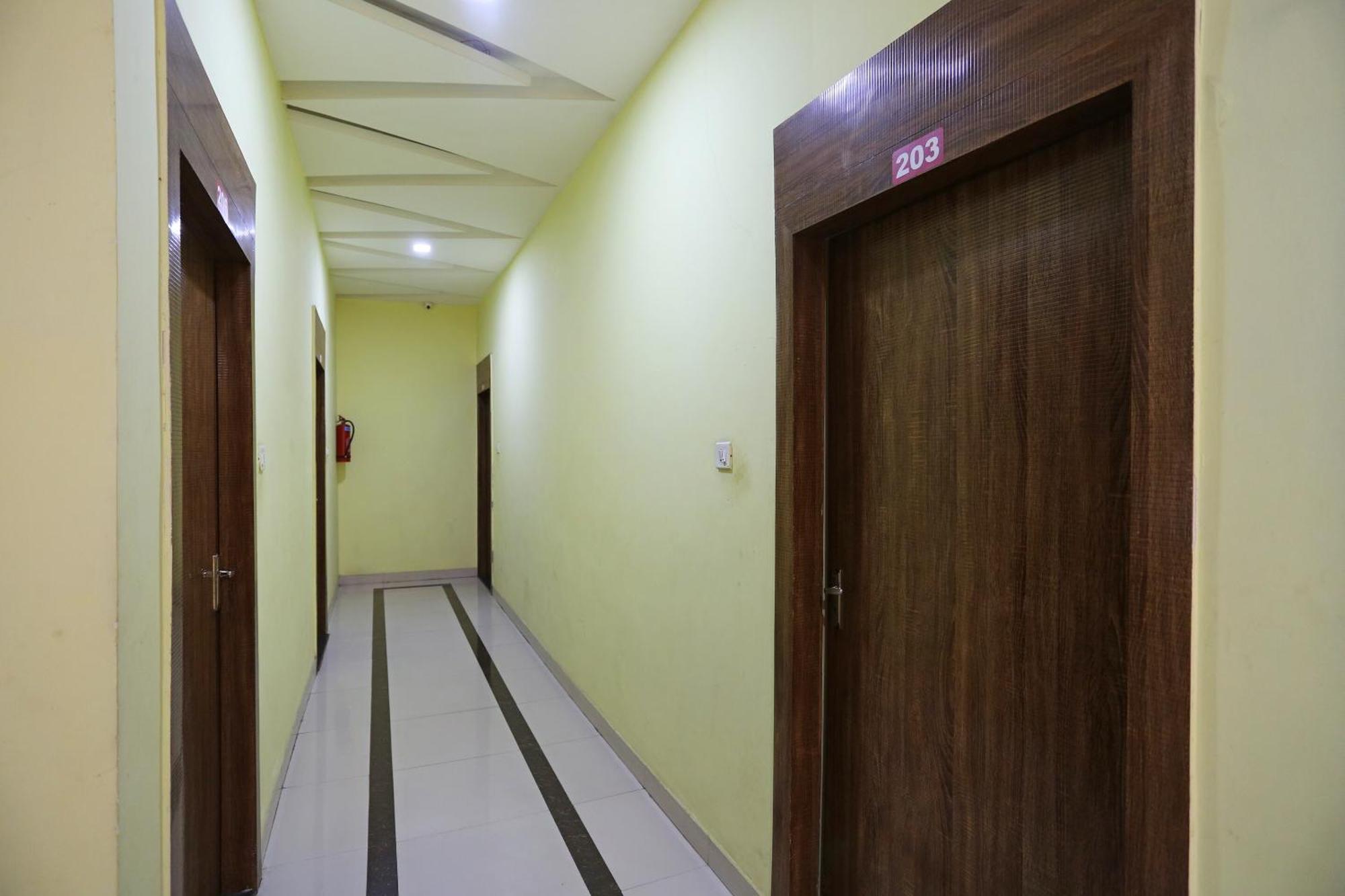 Collection O Hotel Pearl Raipur  Ngoại thất bức ảnh